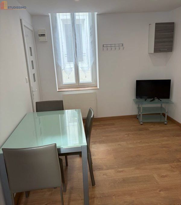 Studio meublé 25m² Bédarieux centre - Meublé, 2e étage - Photo 2