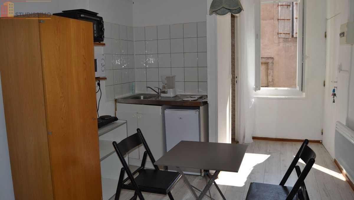 Studio meublé 20m² Béziers - Proche Paul Riquet, cour 50m² - Photo 3