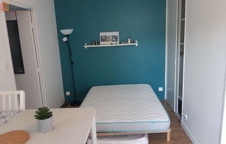 Studio meublé 28m² Saint-Jacques-de-la-Lande - Jardinet, parking - Photo 2