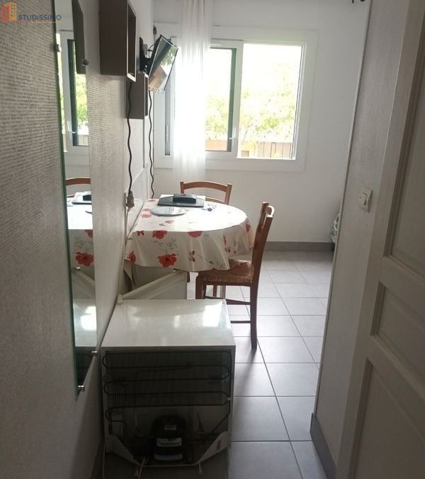 Studio meublé 15m² Balaruc-les-Bains - Meublé, place de parking - Photo 2