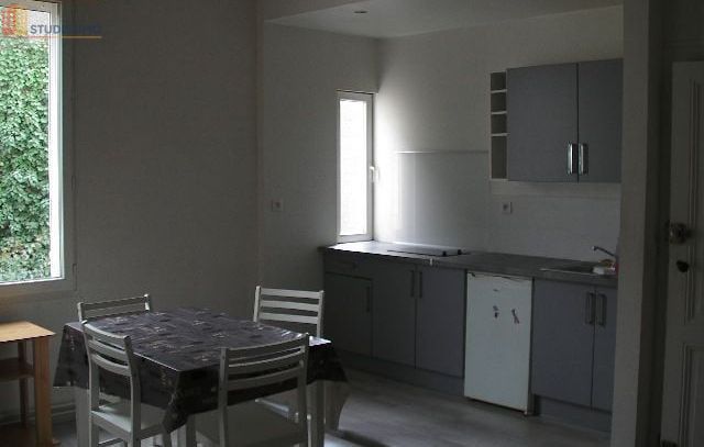 Studio meublé 25m² Libourne - Parking, meublé - Photo 4