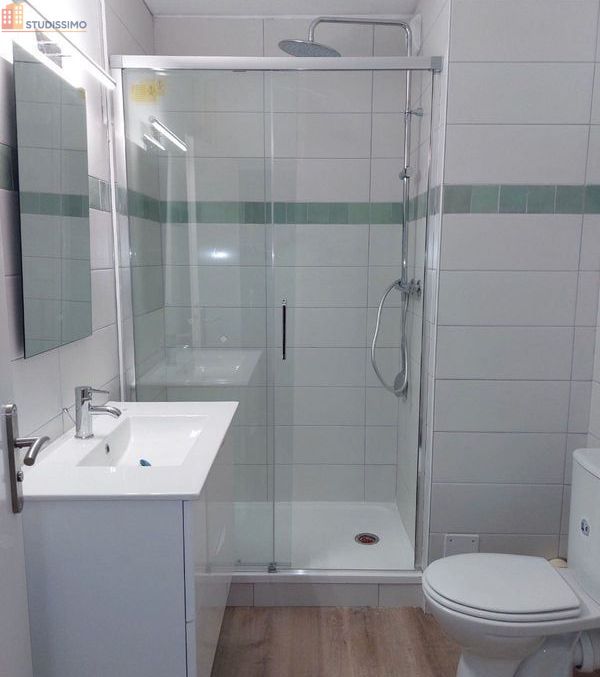 Studio meublé 28m² Rennes 35700 - Entièrement rénové, meublé - Photo 2