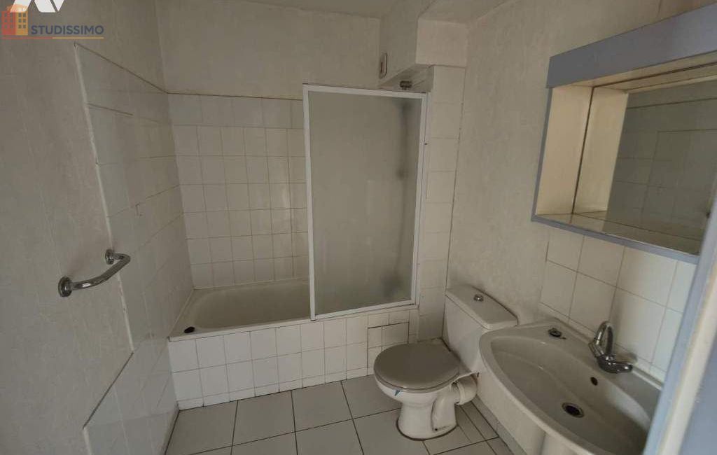 Studio 33m² Cesson-Sévigné - Lumineux, proche commodités - Photo 2