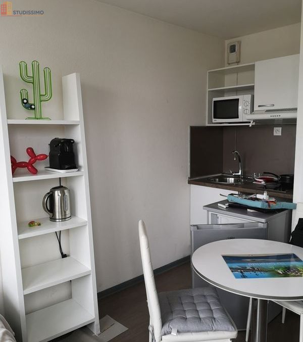 Studio meublé 20m² Talence 33400 - Meublé, 1er étage - Photo 2