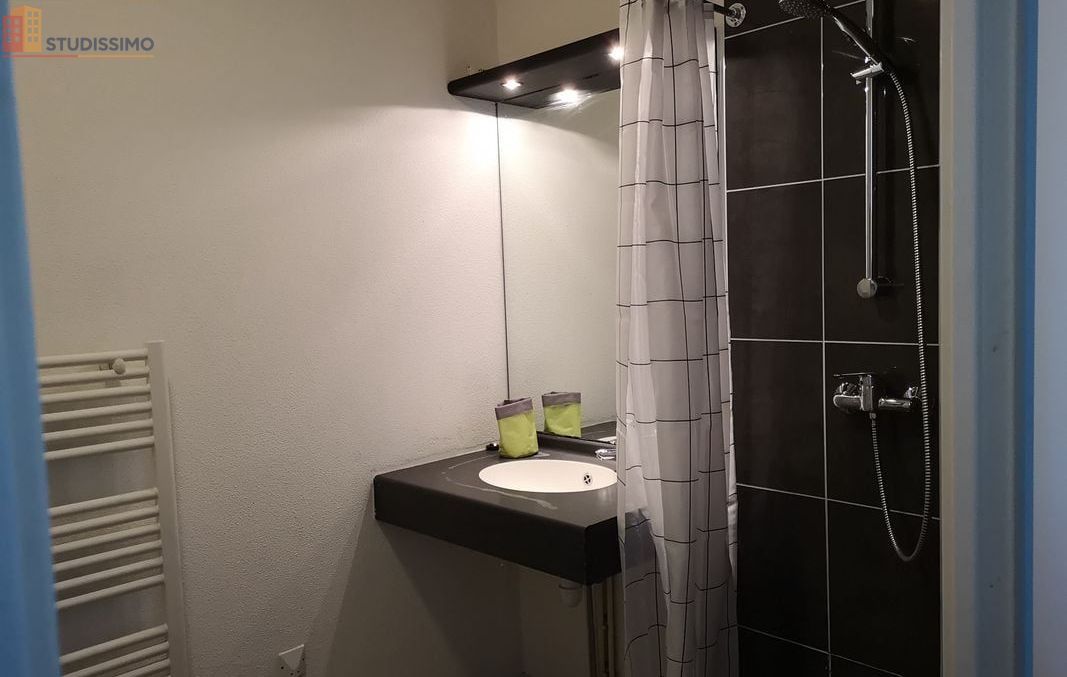 Studio meublé 20m² Talence 33400 - Meublé, 1er étage - Photo 1