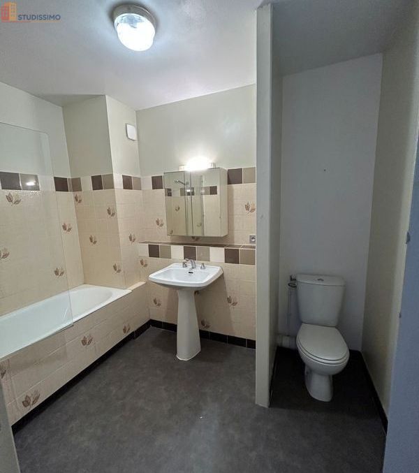 Studio 22m² Châteauroux centre - Parking, 4e étage - Photo 2