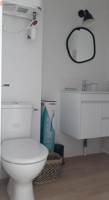 Studio 18m² Rennes centre - Meublé, refait à neuf - Photo 2