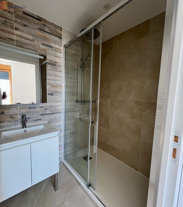 Studio meublé 21m² Fougères - Neuf, parking privé - Photo 1