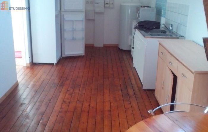 Studio 30m² Issoudun - Étage élevé, lumineux - Photo 4
