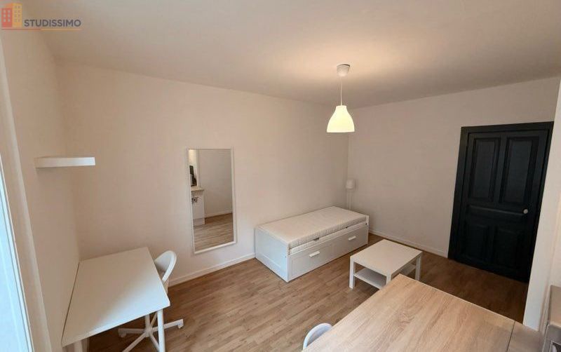Studio meublé 23m² Fougères centre - Meublé, 1er étage - Photo 3