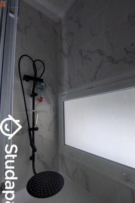 Studio meublé 10m² Rennes centre - Calme, 2e étage - Photo 2