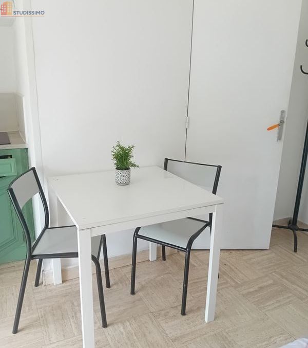 Studio meublé 20m² Montauban-de-Bretagne - Meublé, DPE C - Photo 2