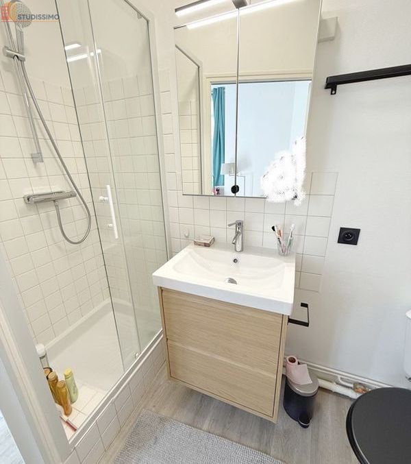 Studio meublé 14m² Rennes centre - Entièrement rénové, proche fac - Photo 1