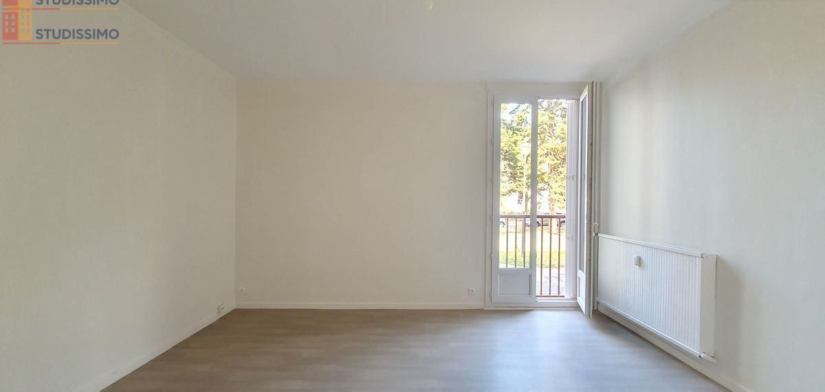 Studio 38m² Tours 37100 - Belle pièce de vie, cellier - Photo 2