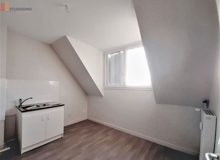 Studio 28m² Tours 37100 - Belle pièce de vie - Photo 3
