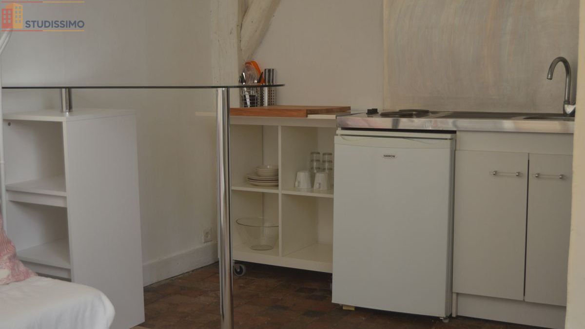 Studio meublé 18m² Rennes hypercentre - Lumineux, 3e étage - Photo 2