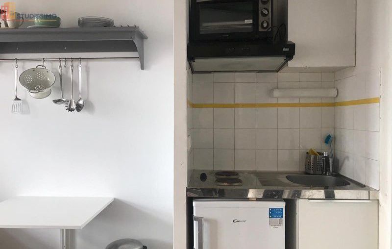 Studio meublé 18m² Rennes centre - Proche place Sainte-Anne - Photo 1