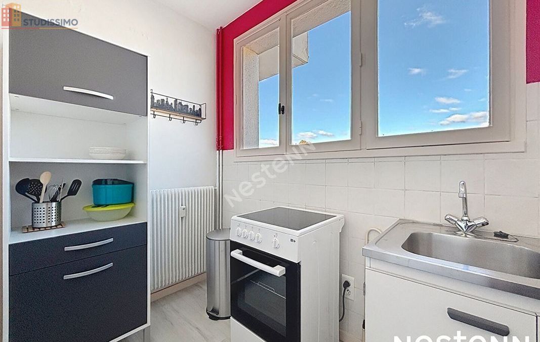 Studio 30m² Saint-Cyr-sur-Loire - Meublé, 3e étage - Photo 1