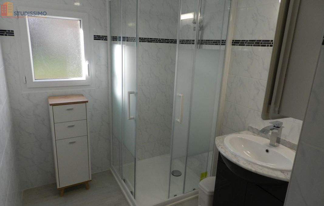 Studio meublé 42m² Thorigné-Fouillard - Meublé, DPE D - Photo 1