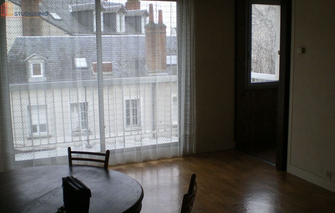 Studio à Tours