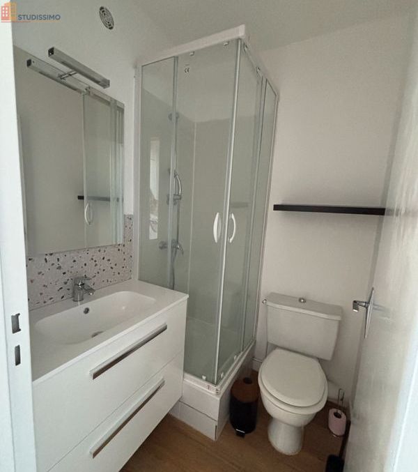 Studio meublé 19m² Rennes centre - Semi-meublé, étage élevé - Photo 4