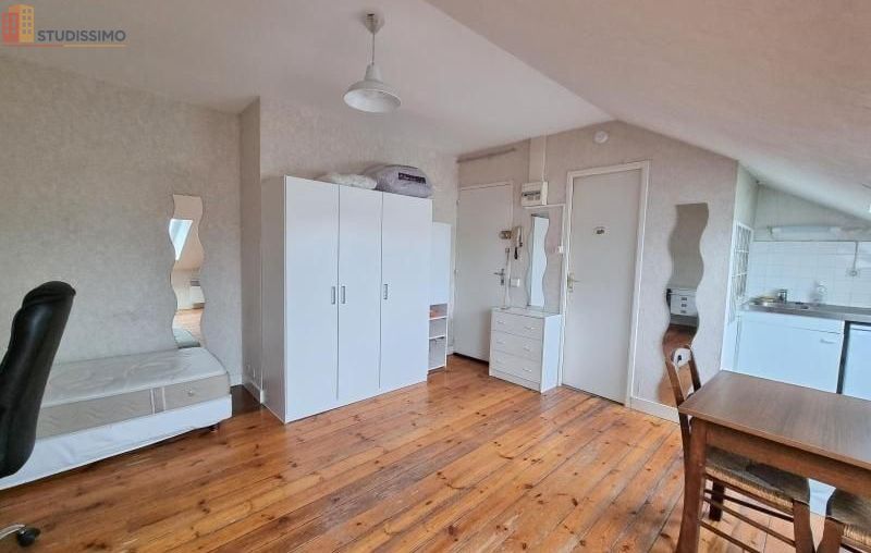 Studio meublé 16m² Tours 37000 - Meublé, 2e étage - Photo 2
