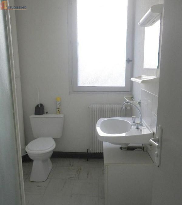 Studio 30m² Joué-lès-Tours - Etage 1, DPE E - Photo 1