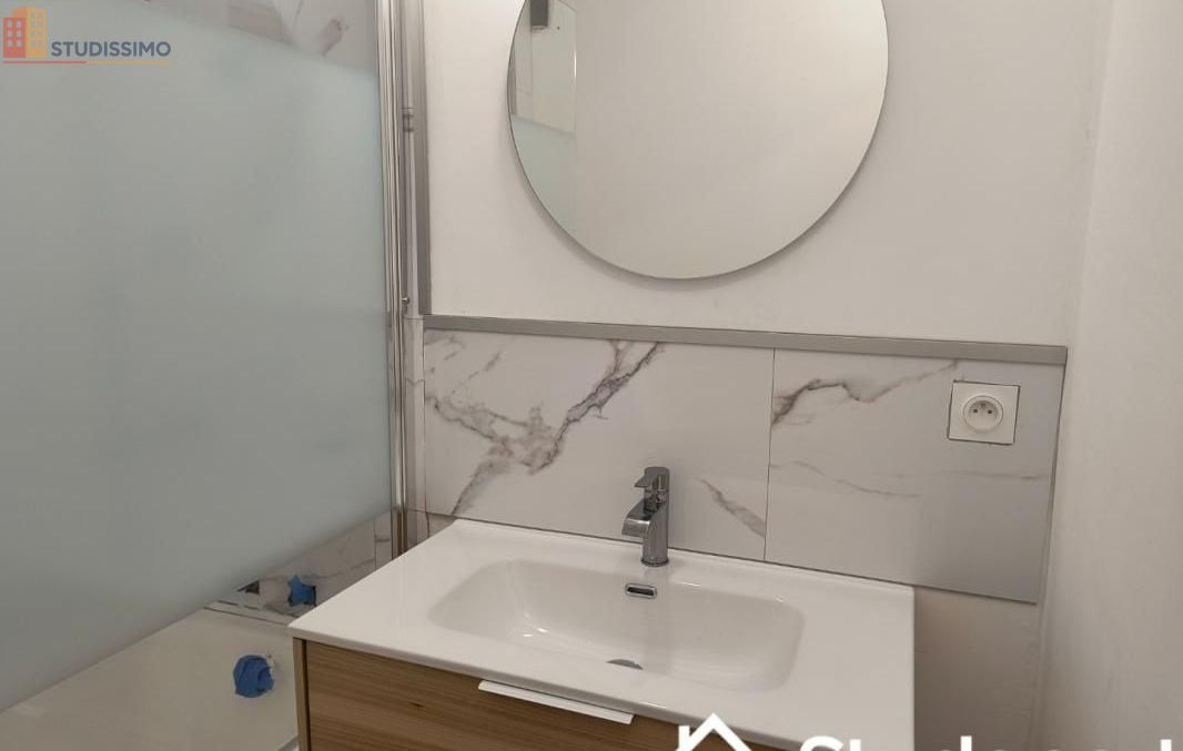 Studio 10m² Tours 37200 - Meublé, DPE D - Photo 2