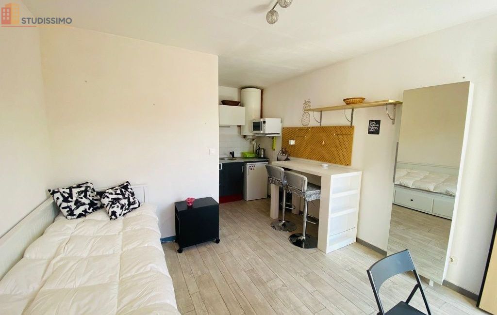 Studio meublé 16m² Chambray-lès-Tours - Meublé, 2e étage - Photo 1