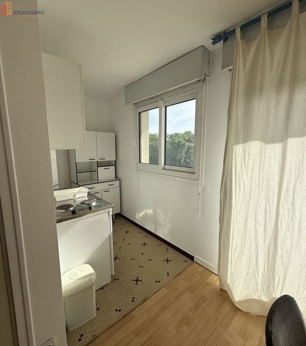 Studio meublé 26m² Joué-lès-Tours - Meublé, 3e étage - Photo 5