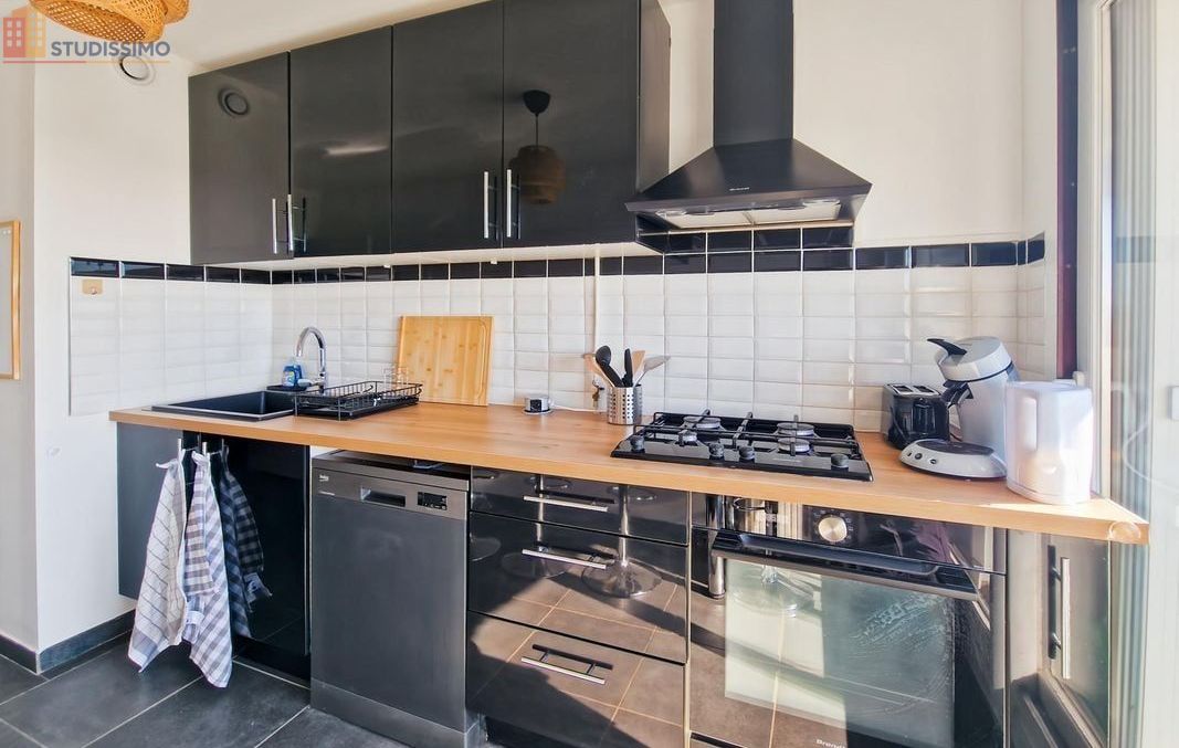 Studio meublé 13m² Tours 37200 - Meublé, au 14e étage - Photo 2
