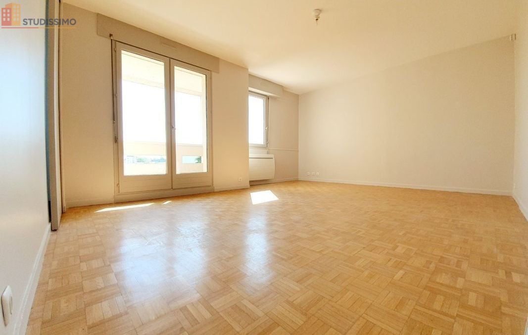 Studio 29m² Tours - Cuisine aménagée, balcon - Photo 7