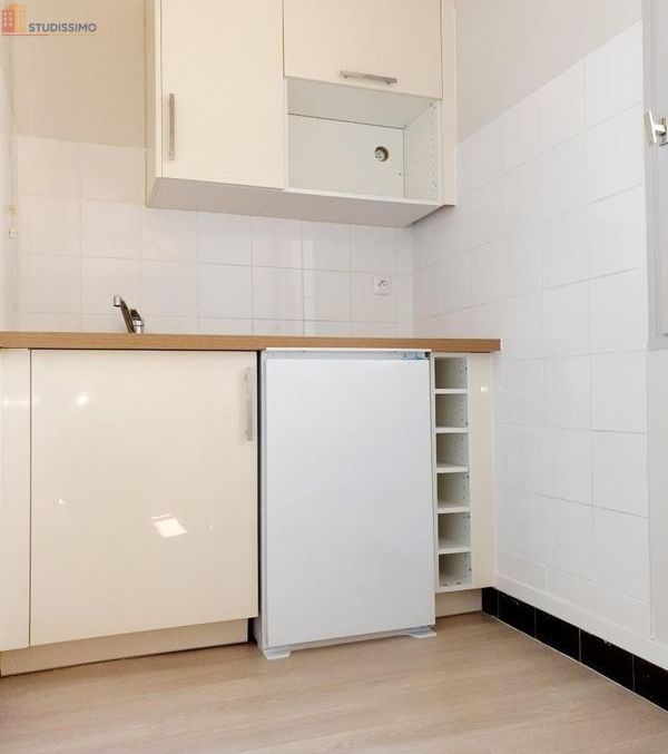 Studio 29m² Tours - Cuisine aménagée, balcon - Photo 4