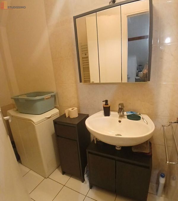 Studio meublé 25m² Parçay-Meslay - Meublé - Photo 7