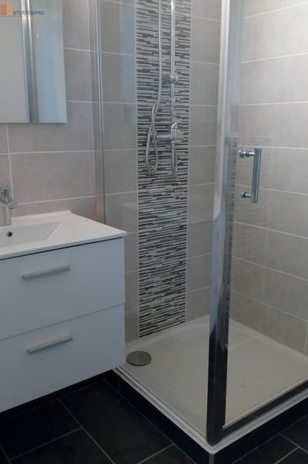 Studio meublé 30m² Saint-Cyr-sur-Loire - Lumineux, 1er étage - Photo 2