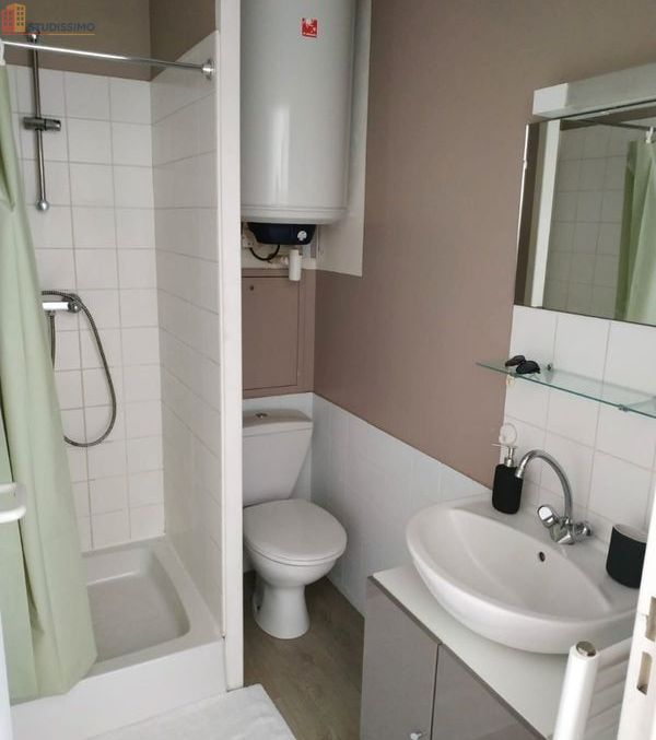 Studio meublé 23m² Tours centre - Refait à neuf, proche fac - Photo 1