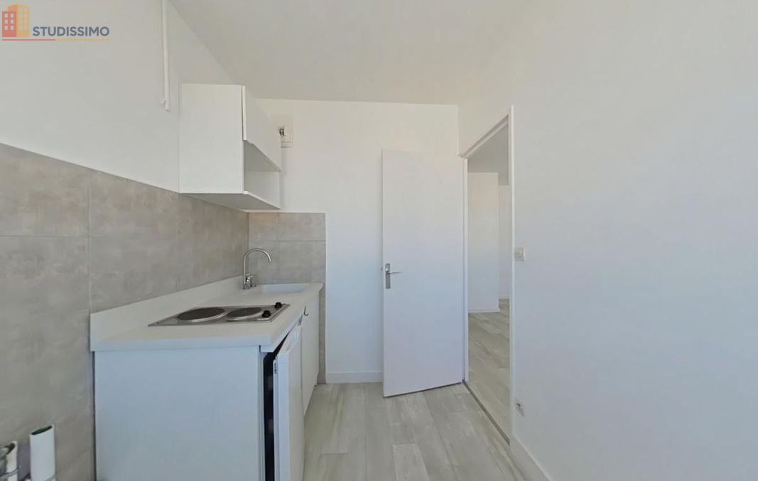 Studio 28m² Tours 37000 - Photo 14