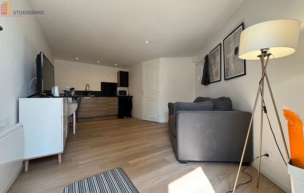 Studio 23m² Tours 37100 - Meublé, DPE D - Photo 8