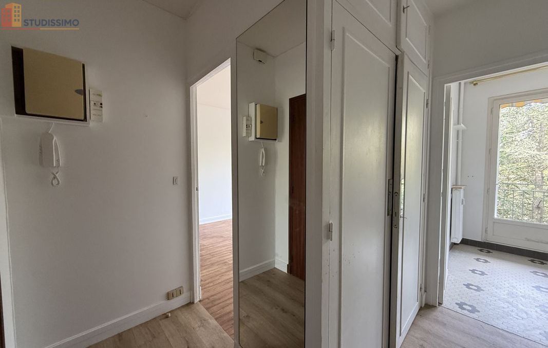 Studio 32m² Tours 37100 - Photo 1