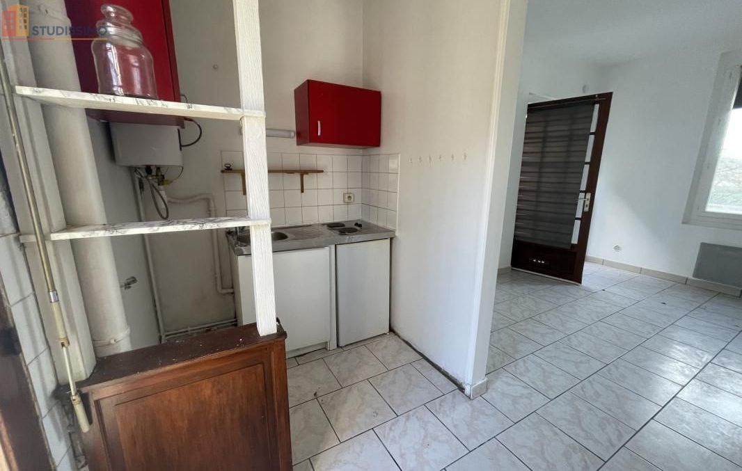 Studio 24m² Montbazon - 1er étage, lumineux - Photo 1