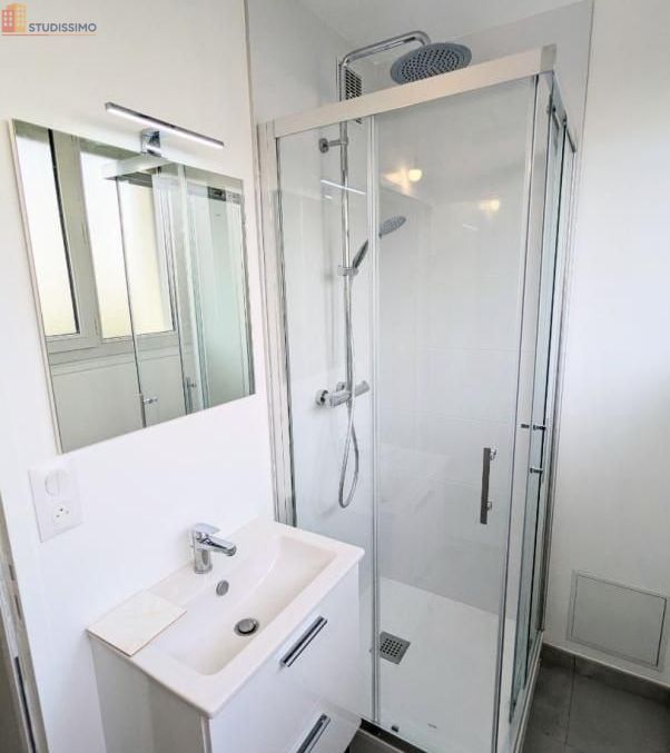 Studio meublé 10m² Tours centre - Meublé, 1er étage - Photo 2