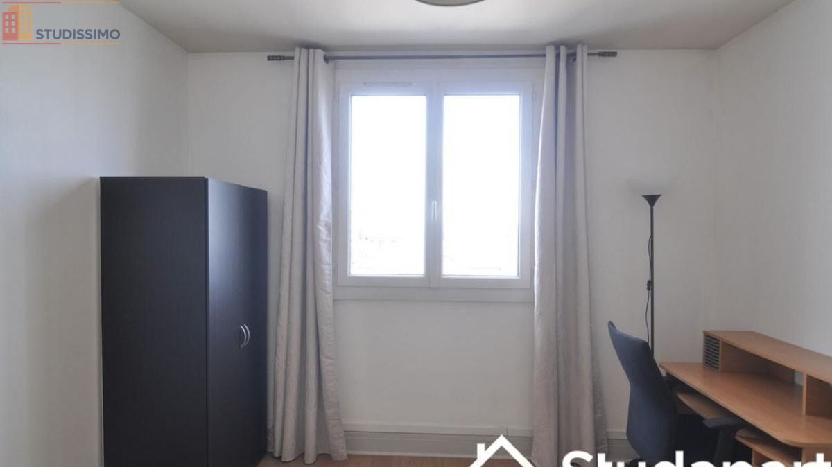 Studio meublé 20m² Tours 37000 - Lumineux, dernier étage - Photo 3