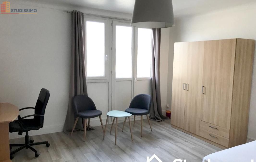 Studio meublé 20m² Tours 37000 - Lumineux, dernier étage - Photo 1