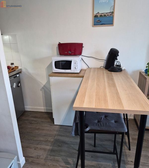 Studio meublé 23m² Tours 37100 - Place parking, proche IUT - Photo 1
