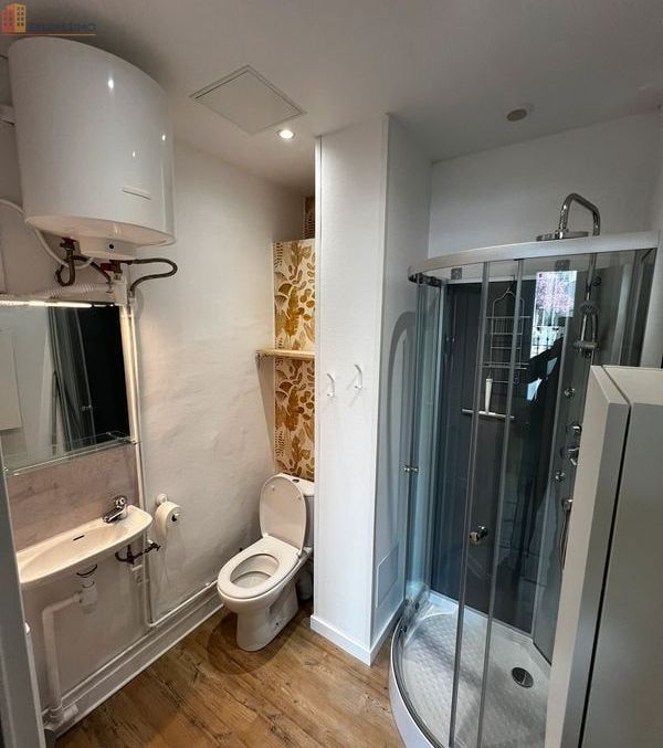 Studio meublé 16m² Tours centre - Rénové, tout inclus - Photo 1
