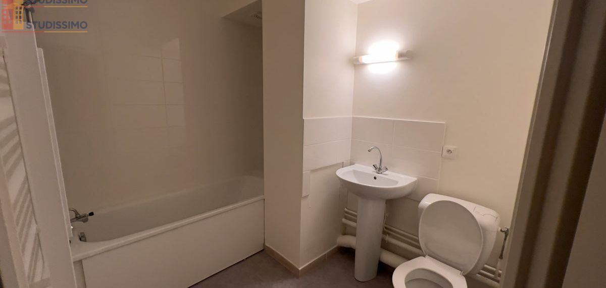 Studio 35m² Tours 37100 - Étage élevé, DPE C - Photo 4