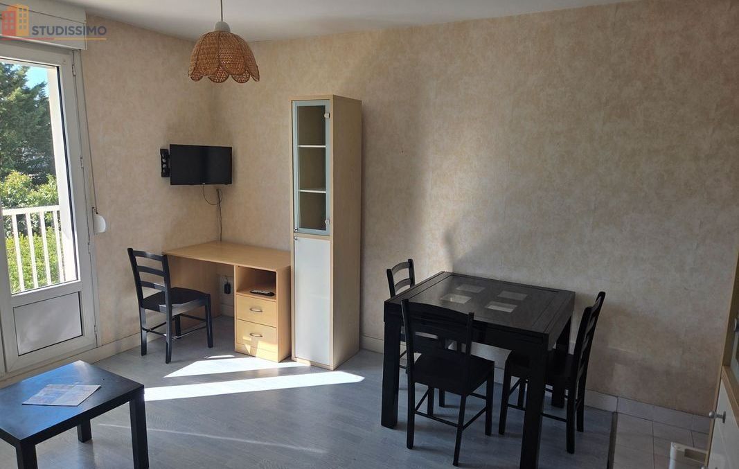 Studio 23m² Joué-lès-Tours - Place de parking - Photo 10