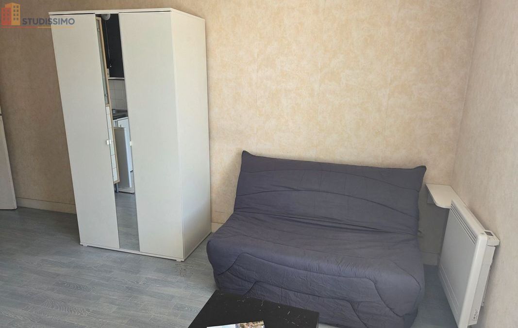 Studio 23m² Joué-lès-Tours - Place de parking - Photo 2