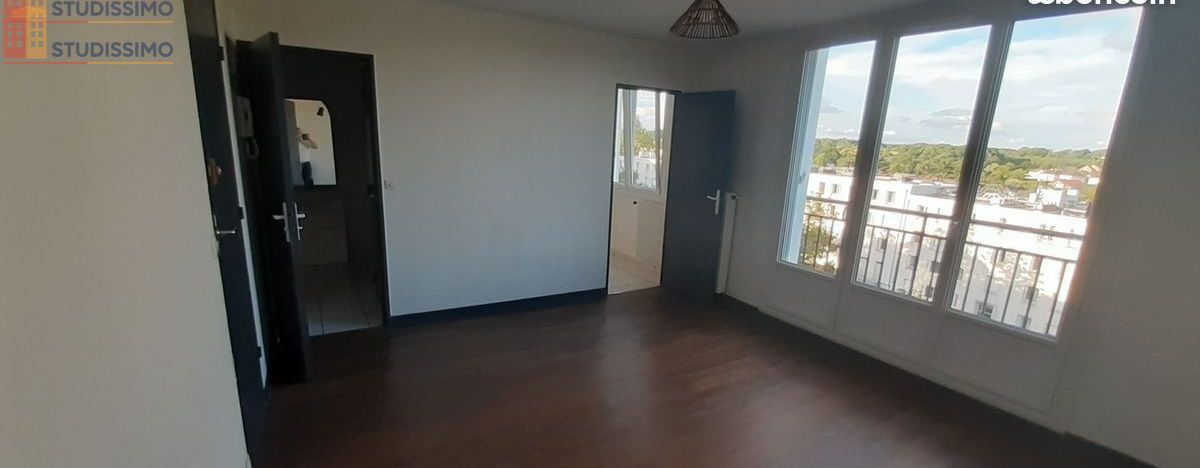 Studio à Tours