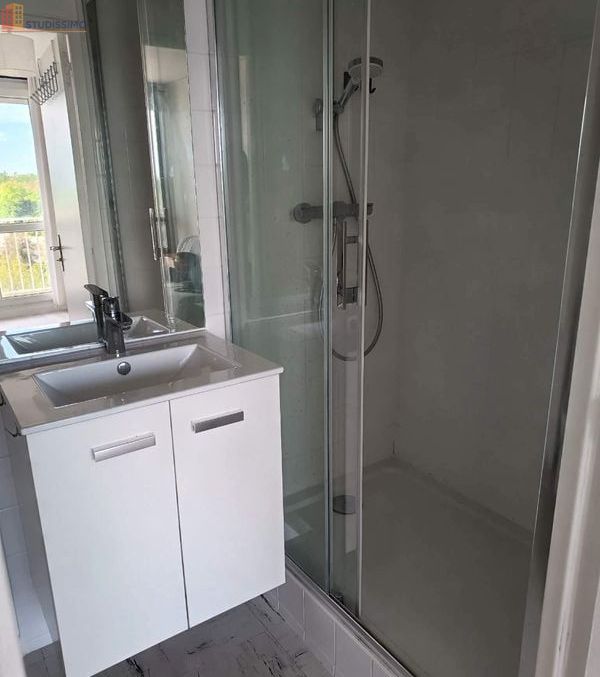 Studio 27m² Tours 37200 - Photo 2